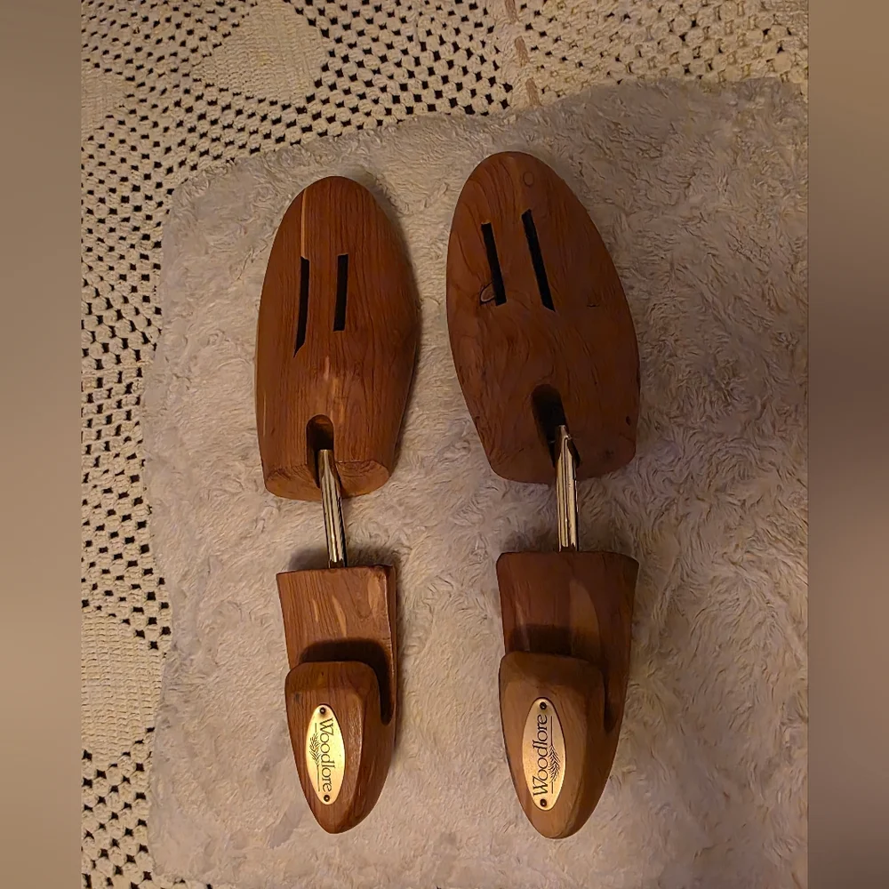WOODLORE – Cedar Shoe Trees XL – Set of 2 (Adjustable)